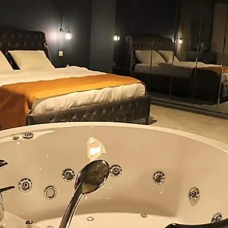 Homestay szállás Mas Karakoey *