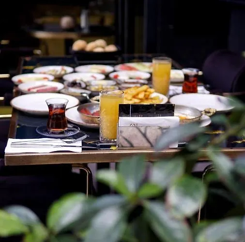 Mas Karakoey Istanboel