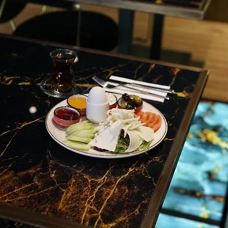 Mas Karakoey Проживание в семье *